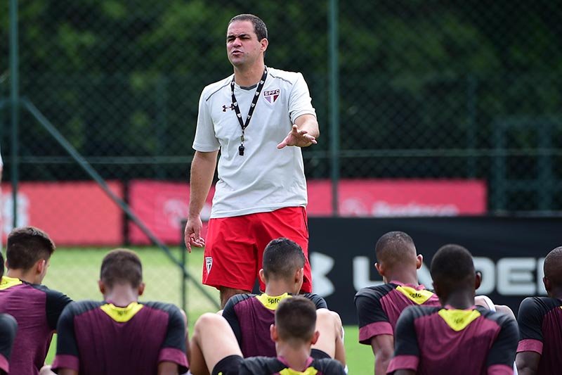 Jardine celebra parceria com Dorival e prevê sucesso da base em 2018