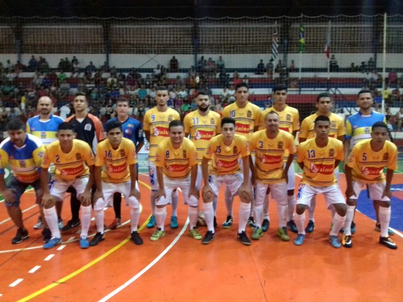 Sportlins goleia no Torneio dos Cobrinhas