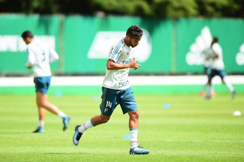 Scarpa será relacionado para o clássico contra o Santos
