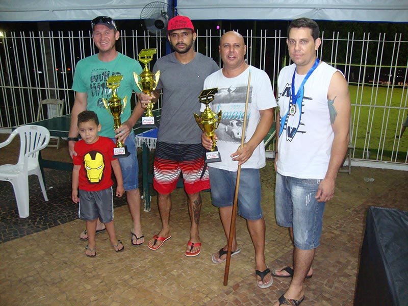 Véio vence Torneio de Bilhar no Lago Azul