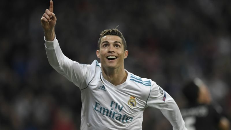 Real Madrid bate o PSG no primeiro jogo das oitavas da Liga dos Campeões