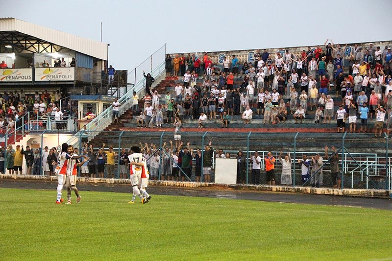 Penapolense e Água Santa jogam às 19h no Tenentão
