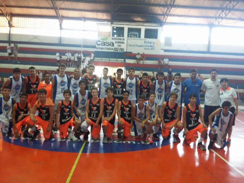 Basquete perde para Bauru, mas vence em Rio Preto