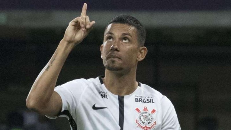 Corinthians empresta Lucca ao Internacional até o final de 2018