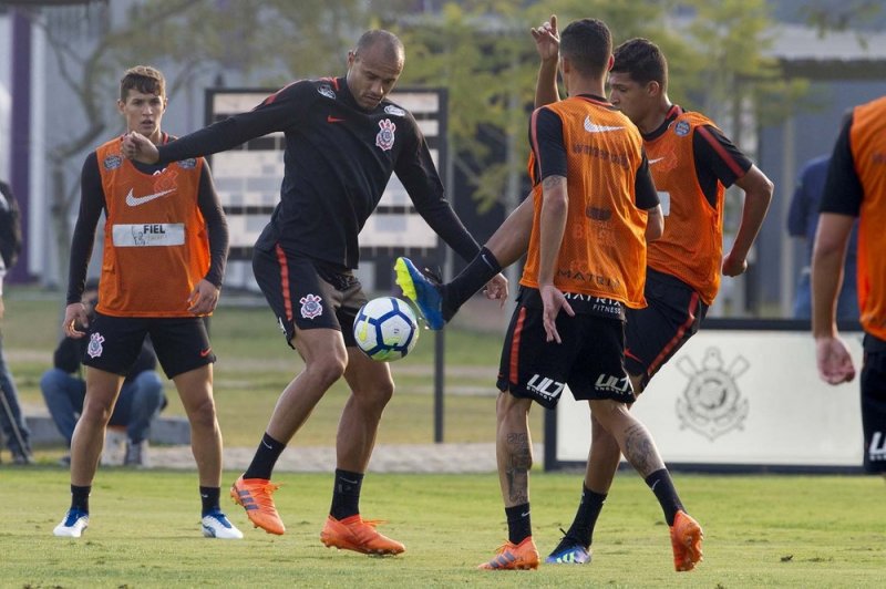 Corinthians tem escalação indefinida para pegar o Inter