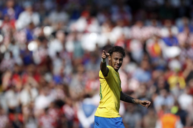 Tite se impressiona com Neymar: “Esperava muito menos dele”