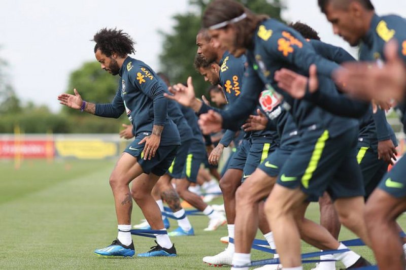 Seleção Brasileira estreia neste domingo contra a Suíça