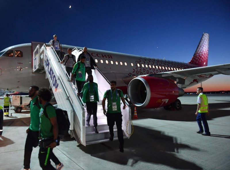 Voo da Arábia Saudita sofre pane e pega fogo durante viagem