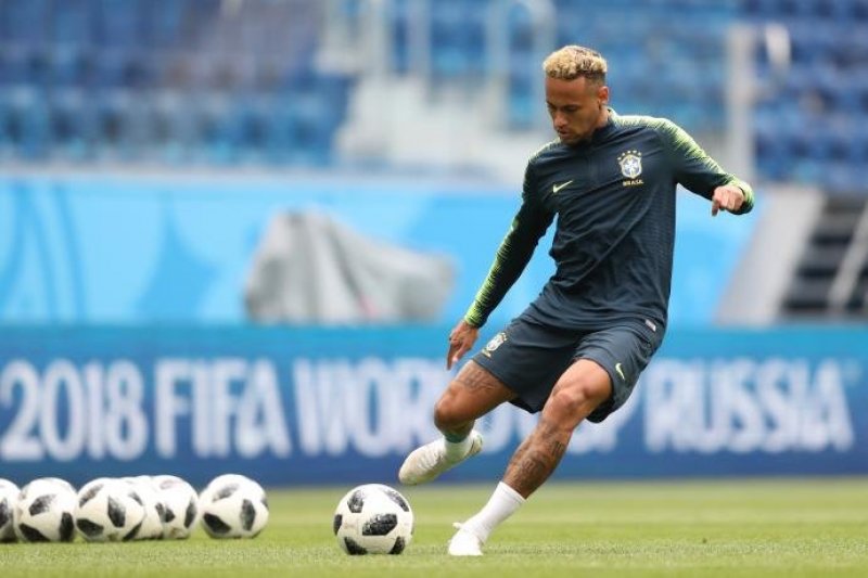 Pressionado, Brasil precisa vencer a Costa Rica hoje