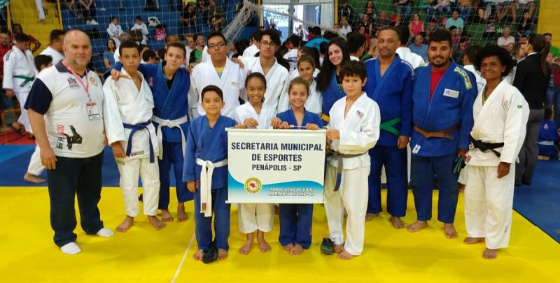 Judocas penapolenses competem em Tupã