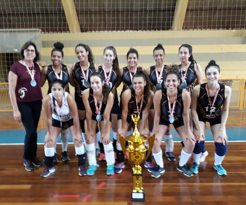Vôlei Feminino fica com o vice em Votuporanga