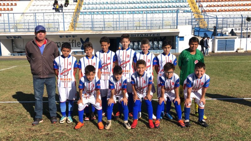 Futebol categoria sub-11 vence em Marília