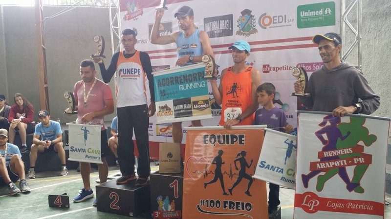 Penapolenses trazem medalhas do Paraná