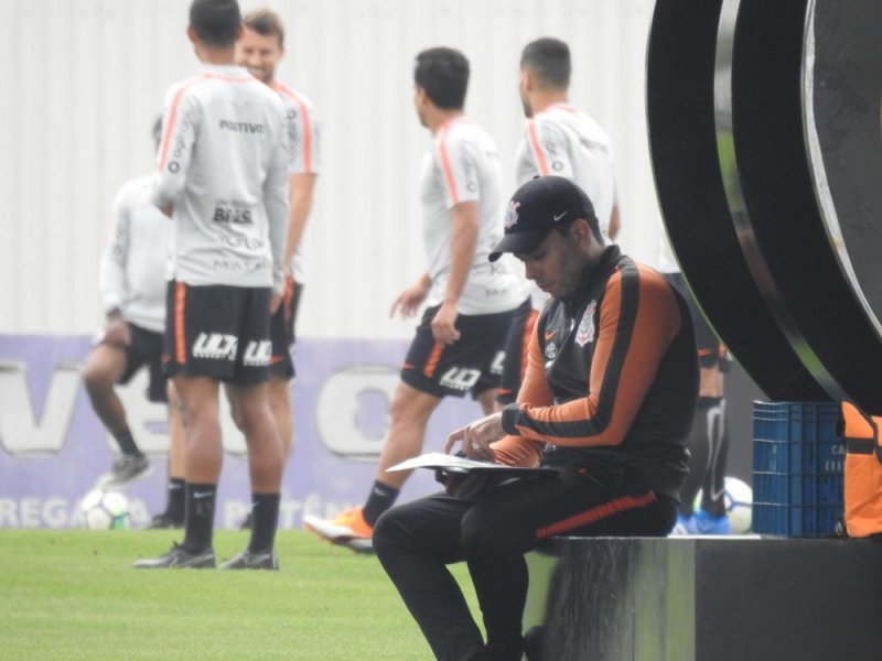 Corinthians enfrenta o Internacional em Itaquera