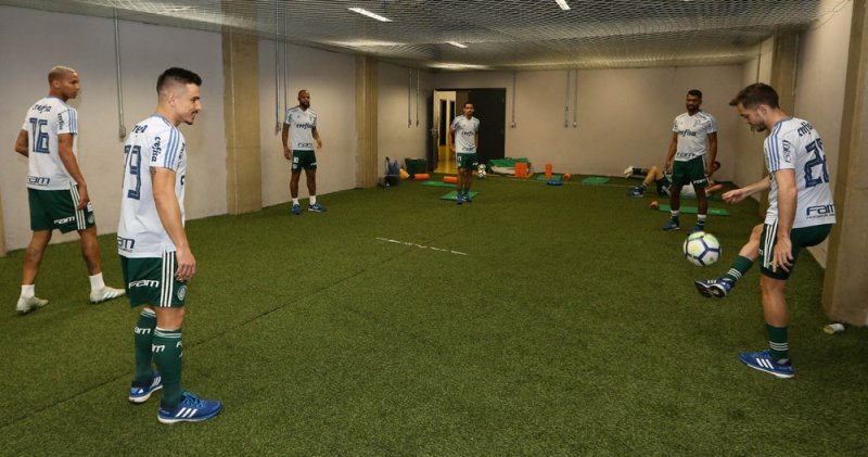 Eliminação e liderança motivam Palmeiras a reagir