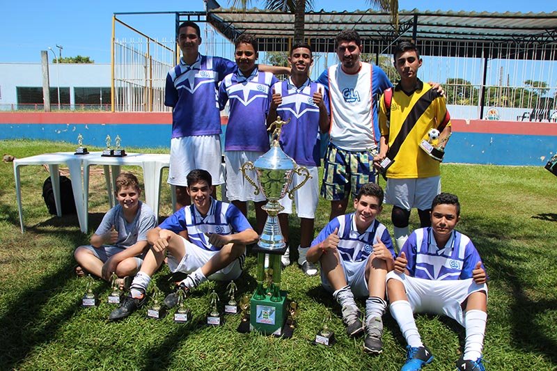 Ajax é campeão do Futsal Juvenil no Clube Lago Azul