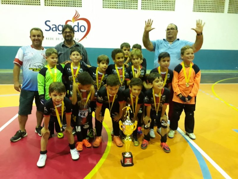 Futebol do Futuro/Edijota é campeão em Araçatuba