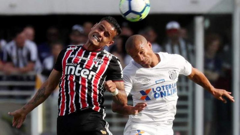 Embalada, dupla Sansão faz primeiro clássico do ano