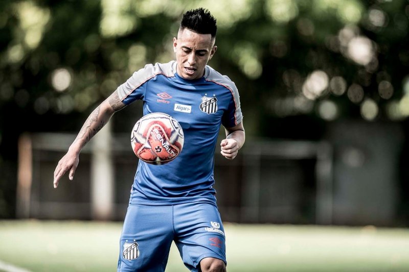 Cueva pode estrear hoje contra o Mirassol