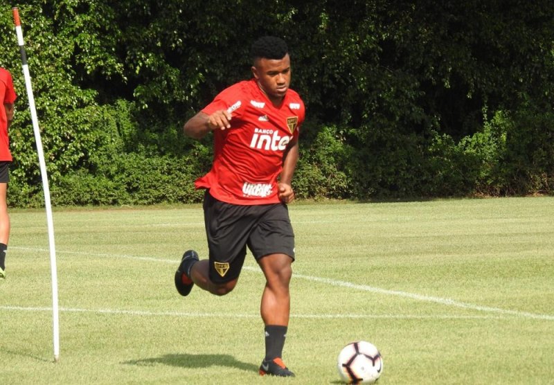 São Paulo enfrenta o Talleres hoje pela Copa Libertadores