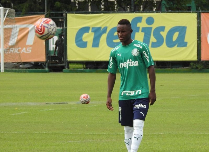 Palmeiras enfrenta o Ituano hoje