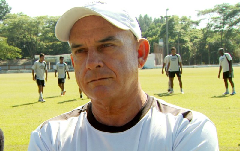 Edson Só diz que vitória levantou auto-estima dos jogadores