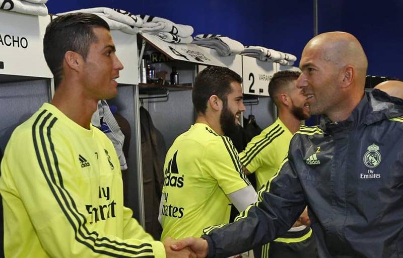 Real Madrid anuncia retorno de Zidane ao comando técnico