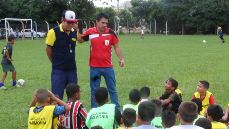 Observador conhece escolinha de futebol de Penápolis