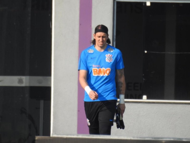 Corinthians enfrenta a Ferroviária esta noite