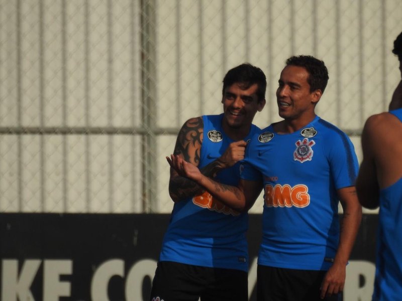 Carille faz apenas uma mudança no Corinthians contra o Ceará