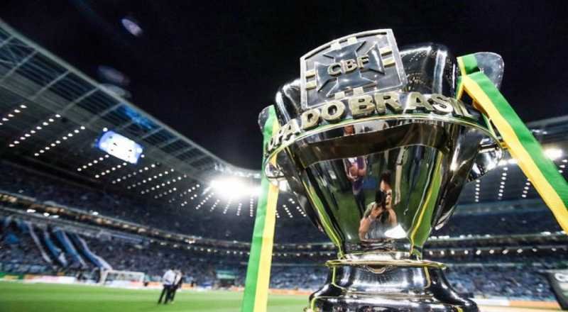 Corinthians pega Chape e Santos enfrenta Vasco na Copa do Brasil