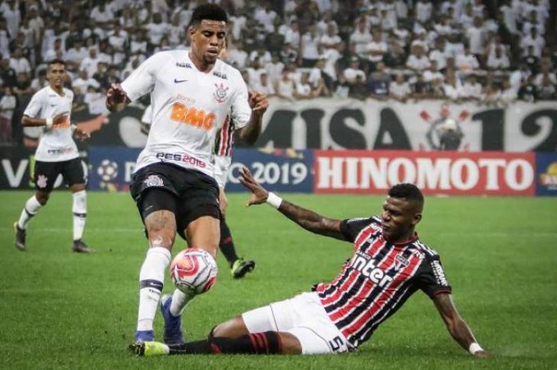 Paulistão: São Paulo x Corinthians iniciam disputa do título
