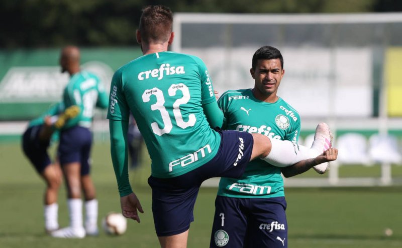 Palmeiras volta aos treinos sem Ricardo Goulart em semana de Libertadores