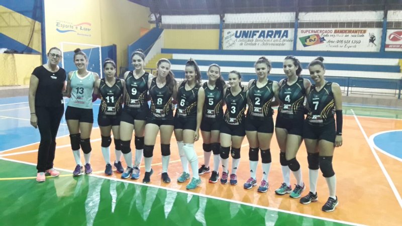 Vôlei classifica-se para a Fase Regional