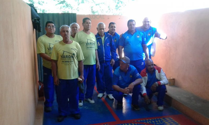 Equipe de malha empata em Mirandópolis