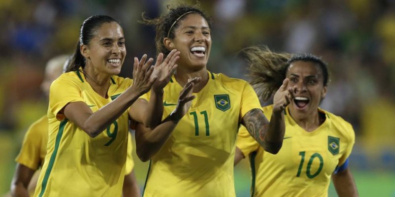 Cristiane projeta duelo equilibrado contra a França