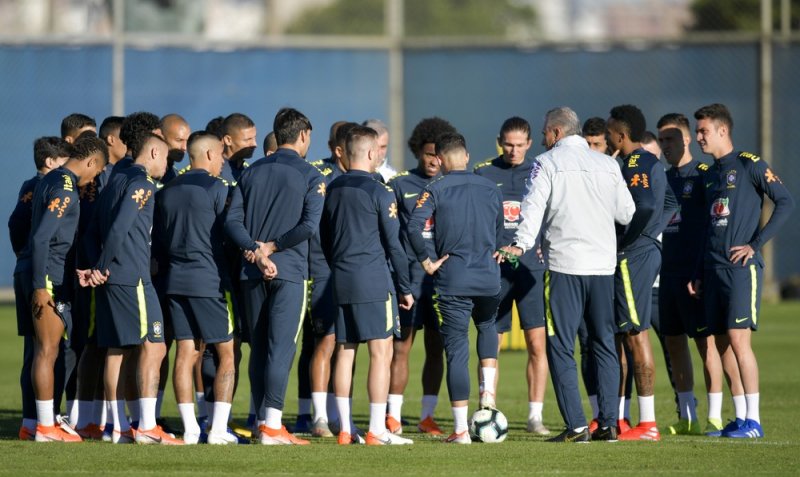 Brasil reencontra Paraguai nas quartas de final