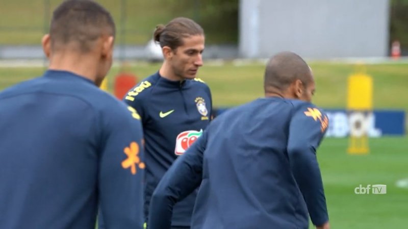 Alisson treina, Filipe Luís volta e Brasil tem mistério na lateral esquerda para final