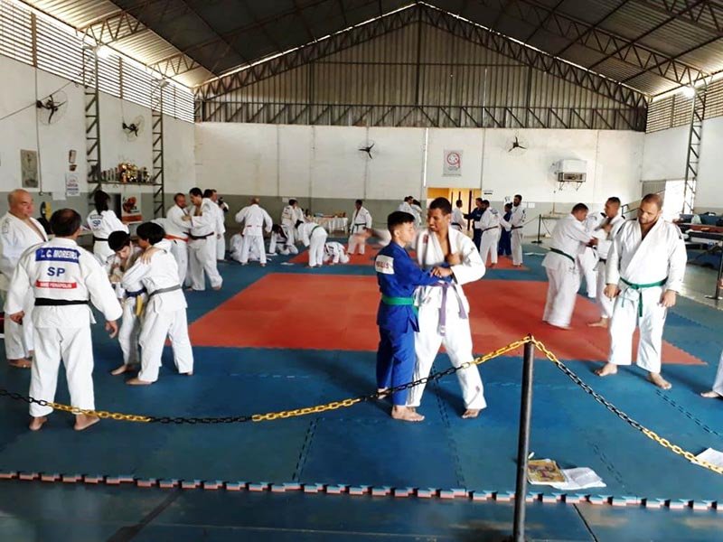 Judô realiza workshop no ginásio de lutas