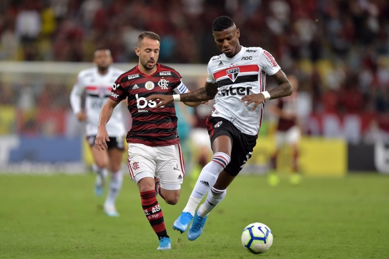 São Paulo e Flamengo empatam no Maracanã
