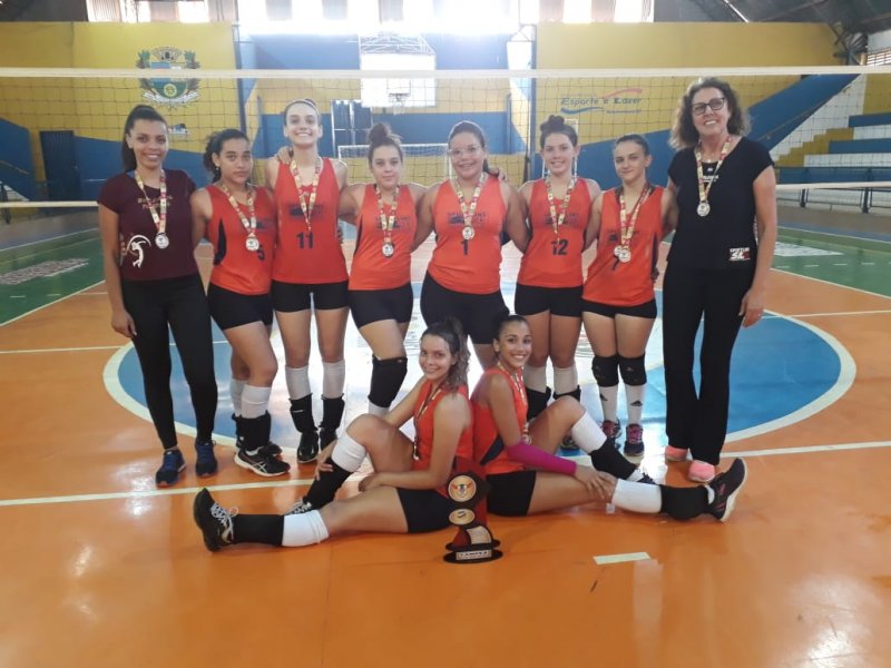 Vôlei Feminino Infantil é campeão