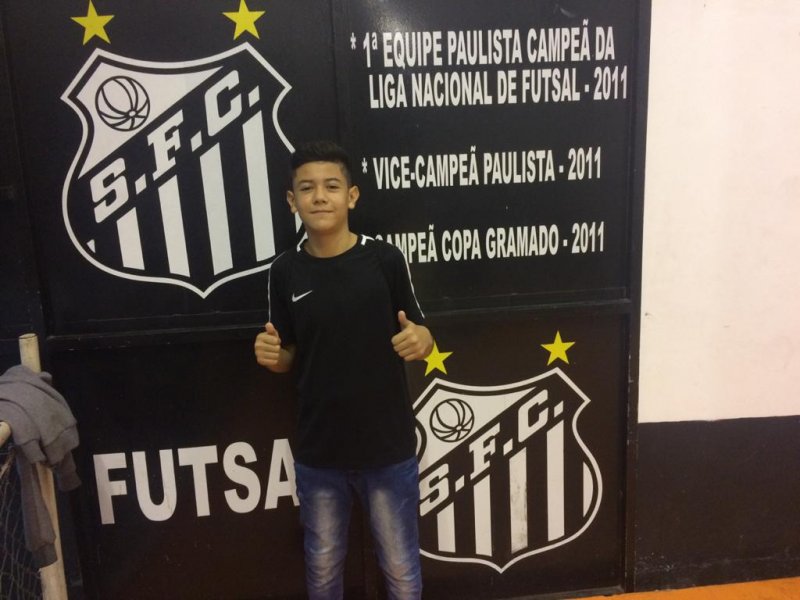 Penapolense defenderá o Santos em Barcelona