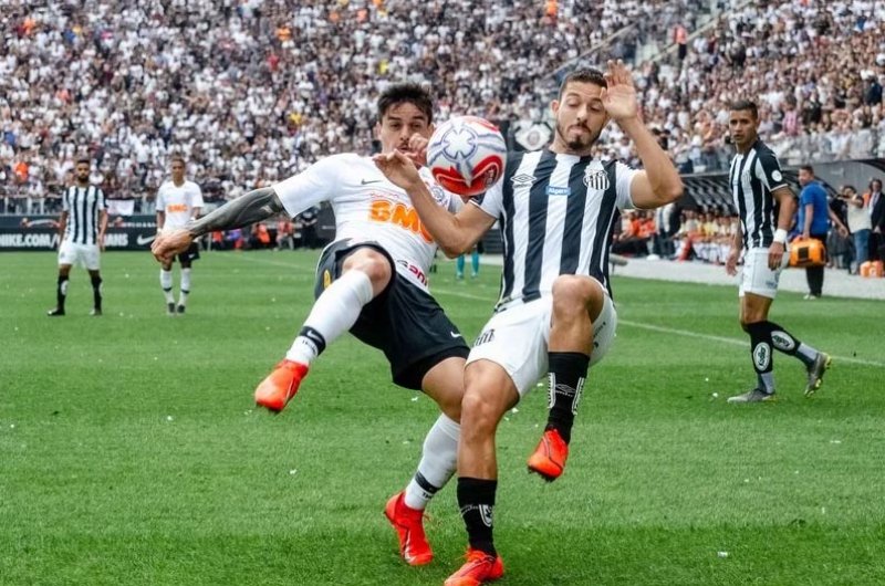 Corinthians x Santos se enfrentam no Itaquerão