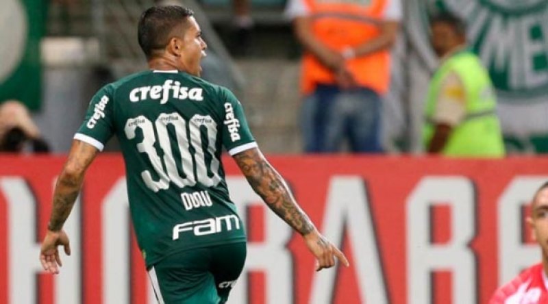 Palmeiras embala no Paulista e vence Guarani em dia de homenagem a Dudu
