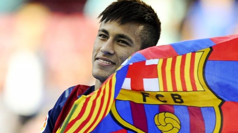 Neymar processa Barcelona e pede R$ 32 milhões, diz jornal