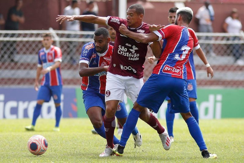Penapolense perde e entra na zona de degola
