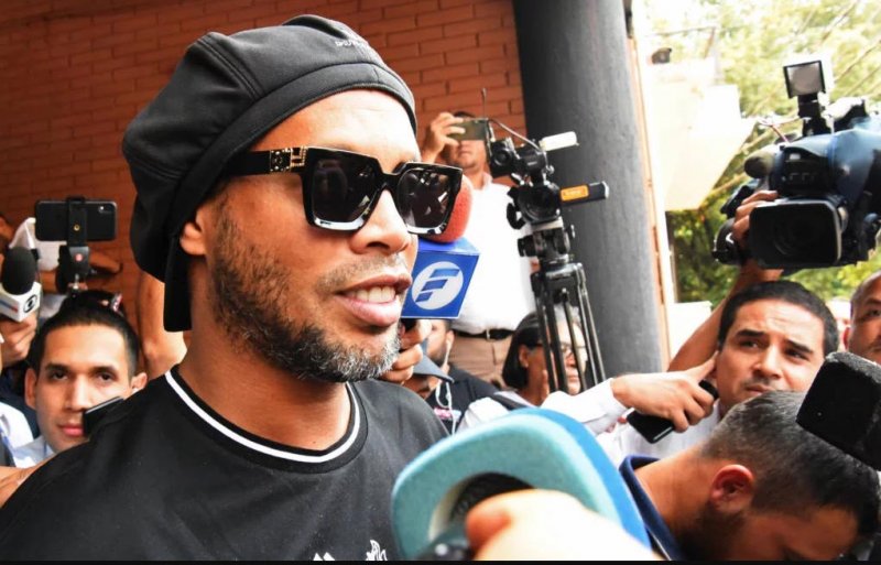 Sérgio Moro liga para autoridades paraguaias para saber de Ronaldinho