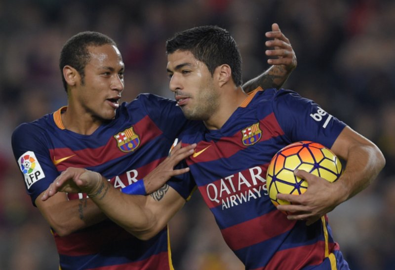 Luis Suárez aprova o retorno de Neymar ao Barcelona