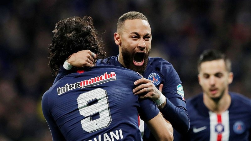 Jogadores do PSG aceitam reduzir salários pela metade