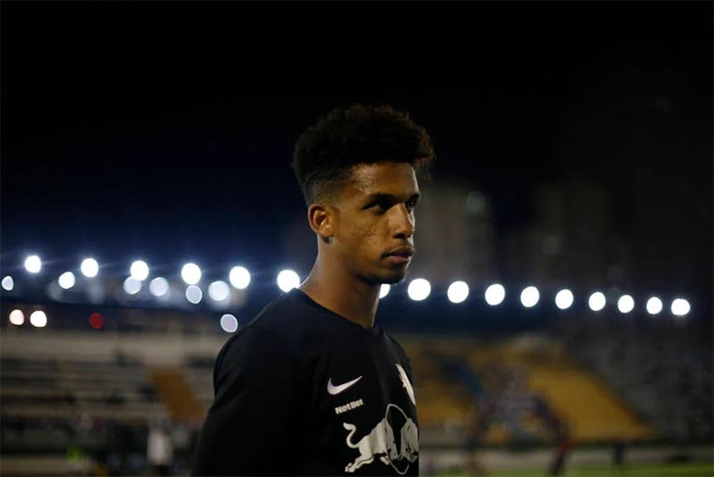Palmeiras está perto de renovar com Vitinho e prorrogar empréstimo ao Bragantino